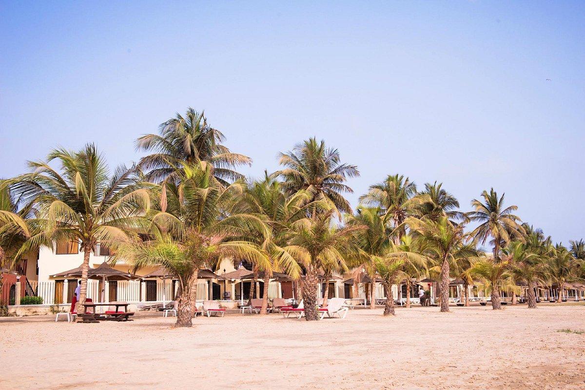 Ocean Bay Hotel & Resort Bakau エクステリア 写真