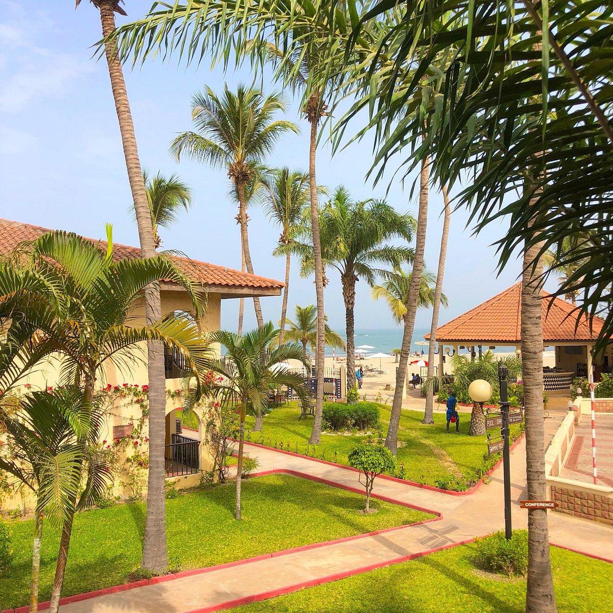 Ocean Bay Hotel & Resort Bakau エクステリア 写真
