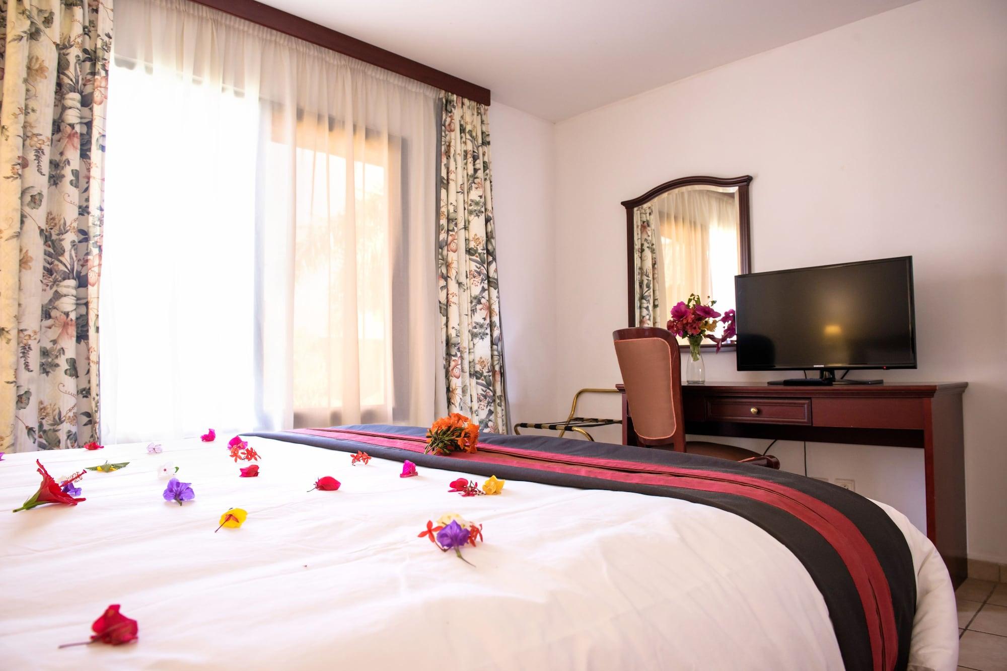 Ocean Bay Hotel & Resort Bakau エクステリア 写真