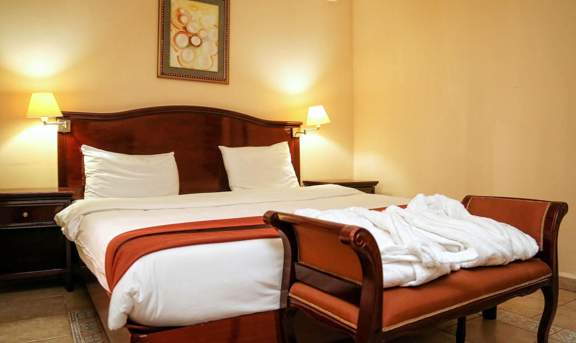 Ocean Bay Hotel & Resort Bakau エクステリア 写真