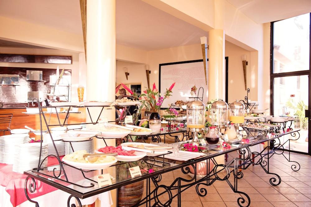 Ocean Bay Hotel & Resort Bakau エクステリア 写真