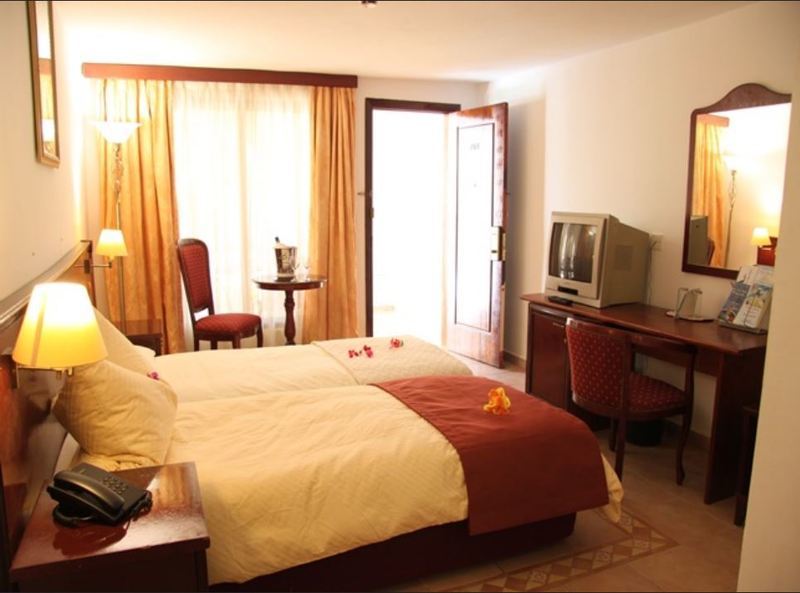 Ocean Bay Hotel & Resort Bakau エクステリア 写真
