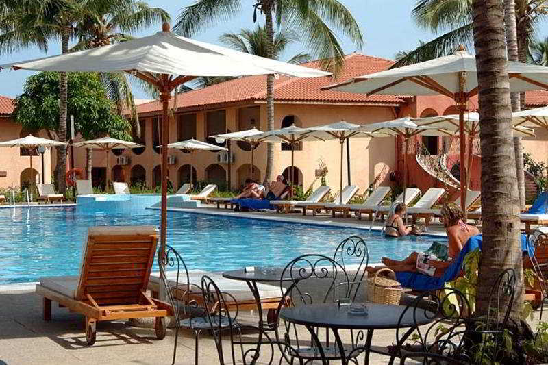 Ocean Bay Hotel & Resort Bakau エクステリア 写真
